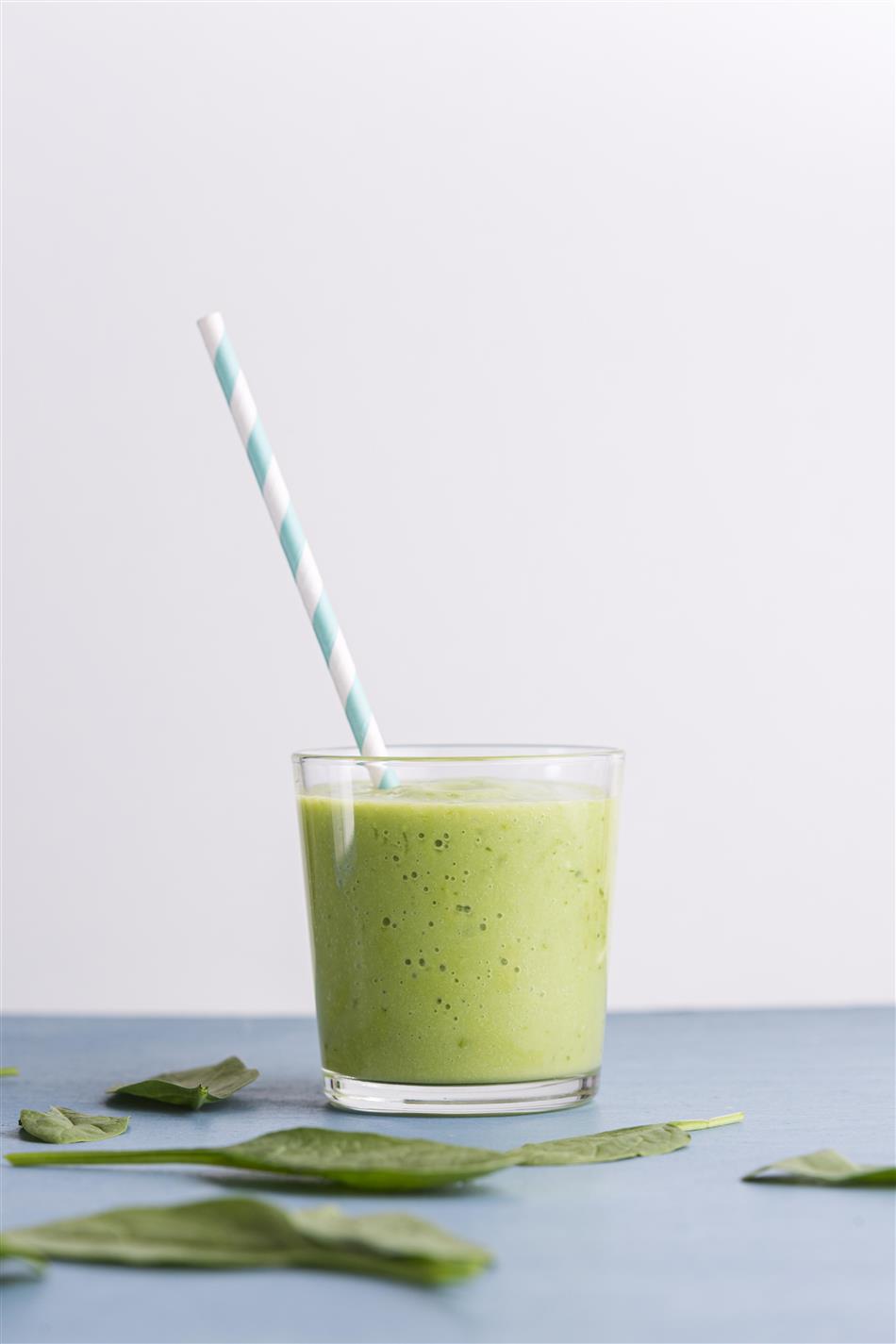 Smoothie Matcha, abacaxi  e hortelã